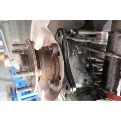 Distanziale di regolazione camber/convergenza posteriore Hardrace Q0542 Ford Focus - 