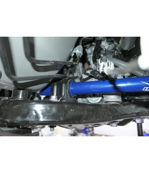 Hardrace Q0918 Front Sway Bar Toyota Sienna - 