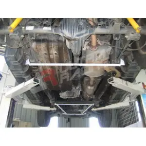 Ultra Racing 2-Point Rear Lower Tiebar SsangYong Rexton 01-05