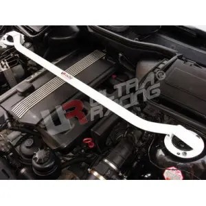 Ultra Racing 2-Point Front Upper Strutbar BMW 5-Series E39