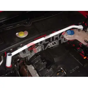 Ultra Racing 2-Point Front Upper Strutbar Audi A4 04-07 FSI