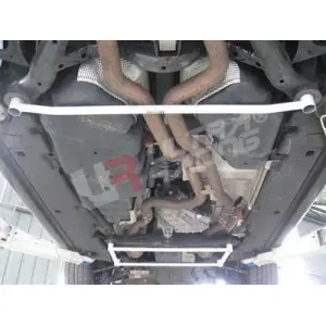 Ultra Racing Barra di collegamento posteriore inferiore Porsche Cayenne 955 4.5 / 958 3.0 - 