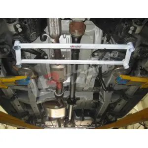 Ultra Racing Front H-Brace Chevrolet Captiva 4WD (2.0 TurboD)