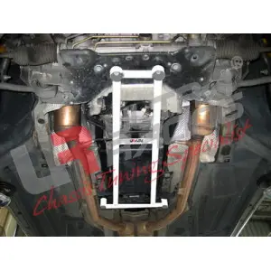 Ultra Racing 4Point Front H-Brace Mercedes CLK 320 C209 02-09