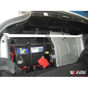 Ultra Racing 2-Point Rear Upper Strutbar BMW Z4 E85 02+ - 