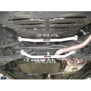 Ultra Racing 2-Point Rear Lower Tiebar 676 Hyundai i30 07-12