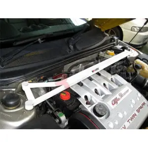 Ultra Racing Front Upper Strutbar Alfa Romeo Spider GTV 2.0 - 
