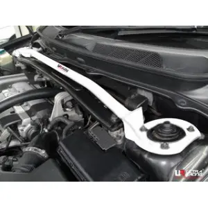 Ultra Racing 2-Point Front Upper Strutbar Volvo XC90 02+ 2.5