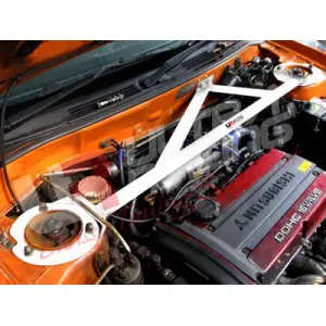 Ultra Racing 3Point Front Upper Strutbar Mitsubishi EVO 4/5/6