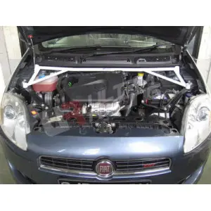 Ultra Racing 4Point Front Strutbar Fiat Bravo 1.4 (Turbo) 07+