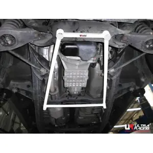 Ultra Racing 4-Point Rear Lower Brace Mitsubishi Triton/L200 06+