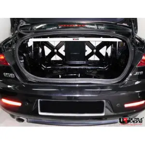 Ultra Racing 2 Points Rear Upper Strutbar Alfa Romeo 159 05+ / Brera