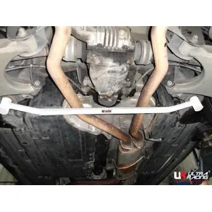 Ultra Racing 2-Point Rear Lower Bar 1703 BMW E53 X5 4.4 99-06