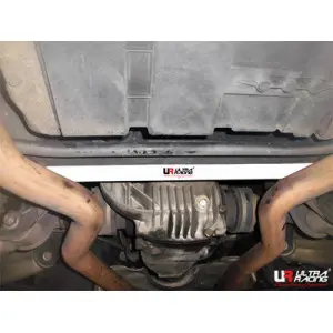 Ultra Racing 2-Point Rear Lower Bar 1704 BMW E53 X5 4.4 99-06