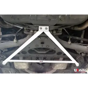 Ultra Racing 3-Point Rear Lower Brace Jaguar XK8 4.0 98+