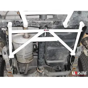 Ultra Racing 4-Point Rear Lower Bar 1710 Isuzu D-Max 3.0D 02+