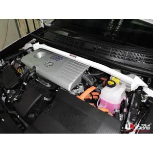 Ultra Racing Front Upper Strutbar Lexus CT200H 11+ 1.8 - 