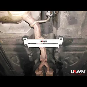 Ultra Racing 2 Points Mid Lower Bar Mercedes S-Class 91-98 W140 3,2