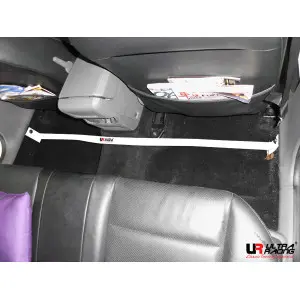 Ultra Racing 2-Point Roombar 2137 Ford Focus MK2 1.8