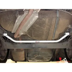 Ultra Racing 2 Points Rear Lower Tiebar Toyota Corolla 1.8 00-13