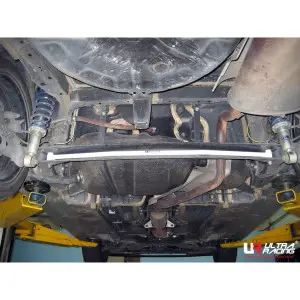 Ultra Racing 2 Points Rear Torsion Bar Toyota Corolla E12/E13