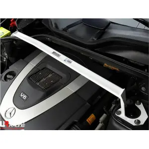 Ultra Racing Front Upper Strutbar Mercedes ML 3.5 W164 LHD 05-11 - 