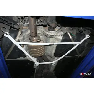 Ultra Racing Barra posteriore inferiore BMW 1 04-11 E87 - 