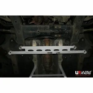 Ultra Racing 4-Point Front Lower Brace (2288) Hyundai Grandeur (TG) 2.7 2WD 05-11