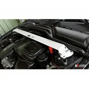 Ultra Racing 2-Point Front Upper Strutbar (3002) BMW 5 E60 (535i) 3.5TT 2WD 07-10