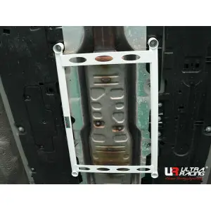 Ultra Racing 4-Point Mid Lower Brace (3758) Volvo XC60 T8 2.0 Hybrid 18+/XC90 2.0 15+ 4WD