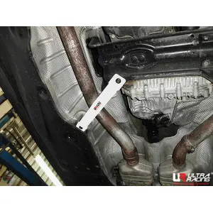 Ultra Racing 2-Point Mid Lower Brace (2098) Mercedes X164 GL 450 4.5 4WD 06-12 - 