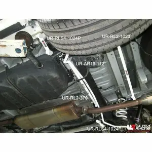 Ultra Racing 2-Point Rear Lower Bar (1023) Toyota Alphard (AH20) 2.4 08-15/Alphard/Vellfre 3.5 08-15 2WD