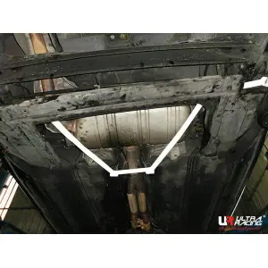 Ultra Racing 4-Point Rear Lower Bar (3198) Audi A6 C5 (TYP 4B) 2.4 V6 2WD 97-04