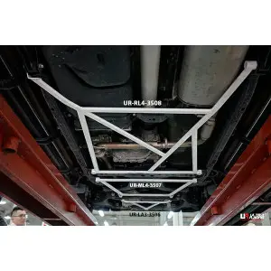 Ultra Racing 4-Point Rear Lower Bar (3508) Nissan Navara (D23) 2.5D 4WD 14+