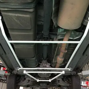 Ultra Racing 4-Point Rear Lower Bar (3681) Toyota Innova (AN40) 2.0 2WD 11-15 - 