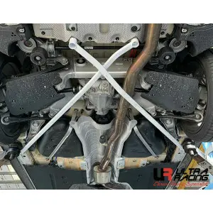 Ultra Racing 4-Point Rear Lower Bar (4077P) BMW 5 G30 (530I) 2.0T 2WD 17+