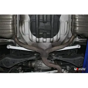 Ultra Racing 2-Point Rear Lower Bar (3250) Volkswagen Passat Cc R36 3.6 4WD 08-17