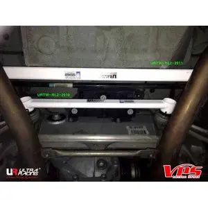 Ultra Racing 2-Point Rear Lower Bar (2910) BMW 7 F01 (740i) (incl F02 LWB) 3.0T 08-15 2WD