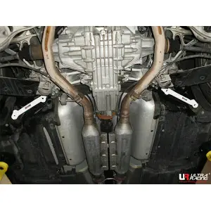 Ultra Racing 4-Point Rear Lower Bar (2417P) Acura RL (KB-1) / Honda Legend 3.5 05-12 4WD