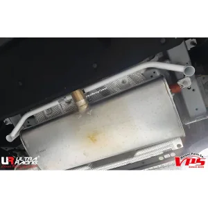 Ultra Racing 2-Point Rear Lower Brace Ford Focus (MK4)