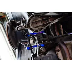 Kit di campanatura posteriore Hardrace 7731 Volvo - 