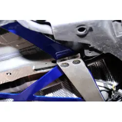 Hardrace Q0032 Supporto inferiore centrale Toyota Prius - 